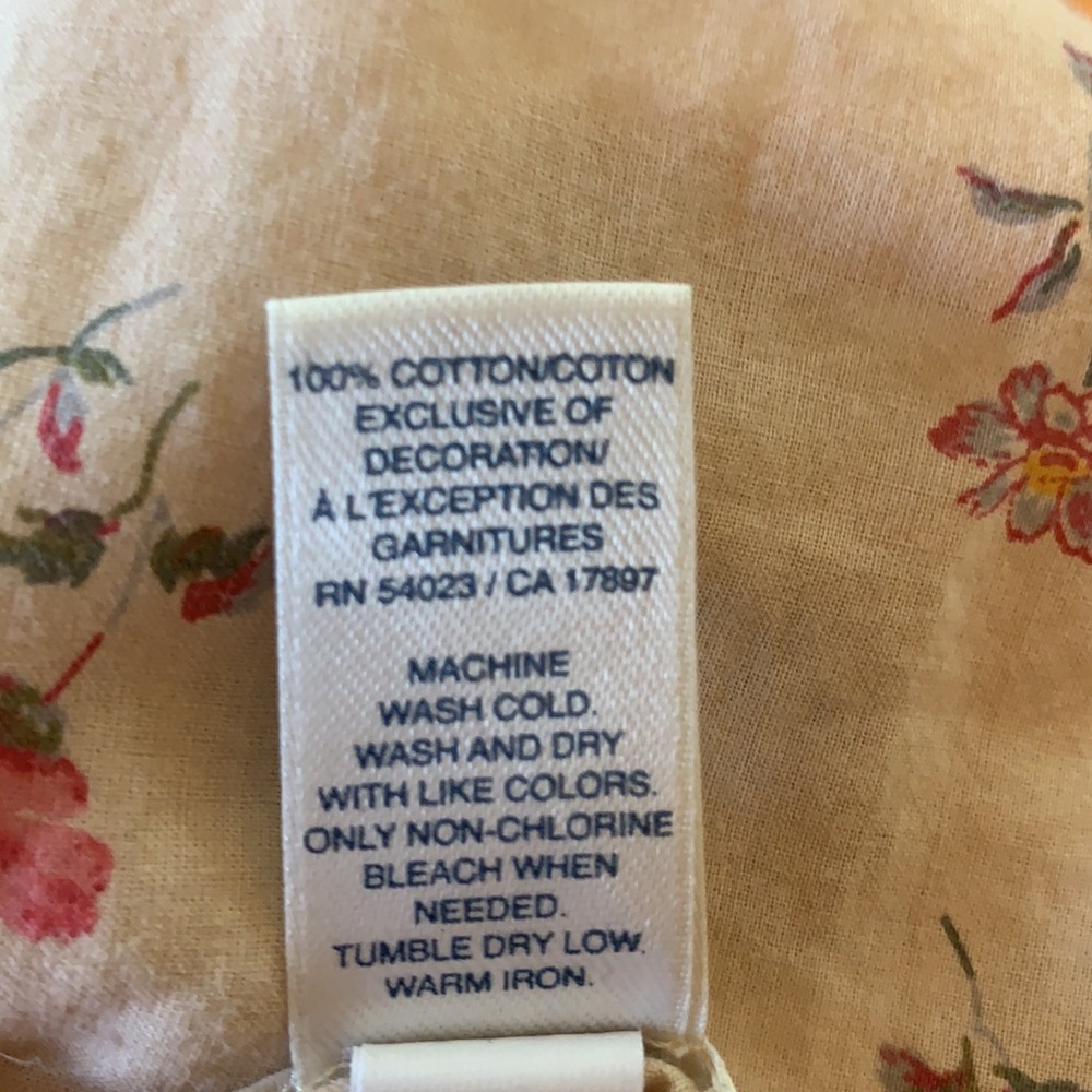 Old Navy Floral Sleeveless Top - Cream and Red - Picture 8 of 8